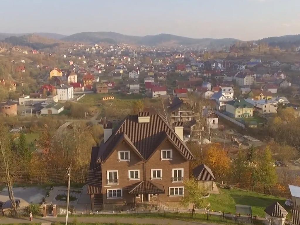 Зняти житло в Східниці: готель Фавар Карпати