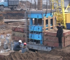 Виробляємо привантаження для установок вдавлювання паль