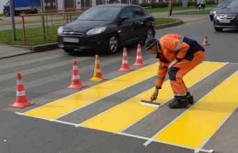 Фарба для дорожньої розмітки: особливості та види