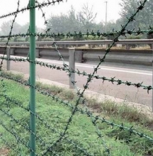 Продаж колючого дроту за доступною ціною в Україні