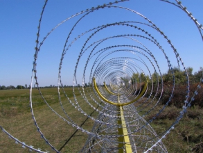 Предлагаем производство колючей проволоки