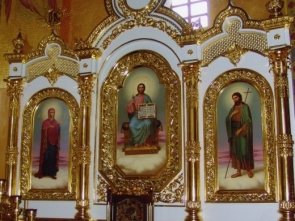 Оздоблення храму: ікони святих