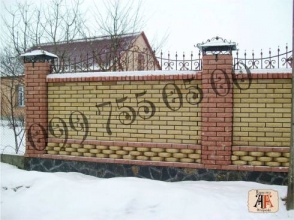 Забор кирпичный во Львове, Луцке