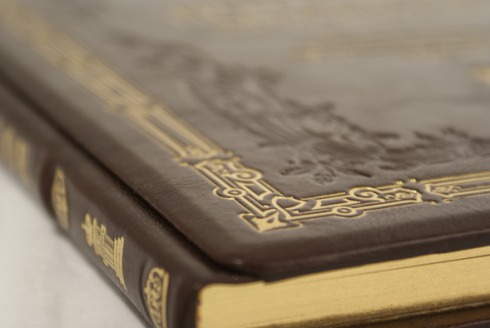 Нужна реставрация старинных книг? Вам сюда!
