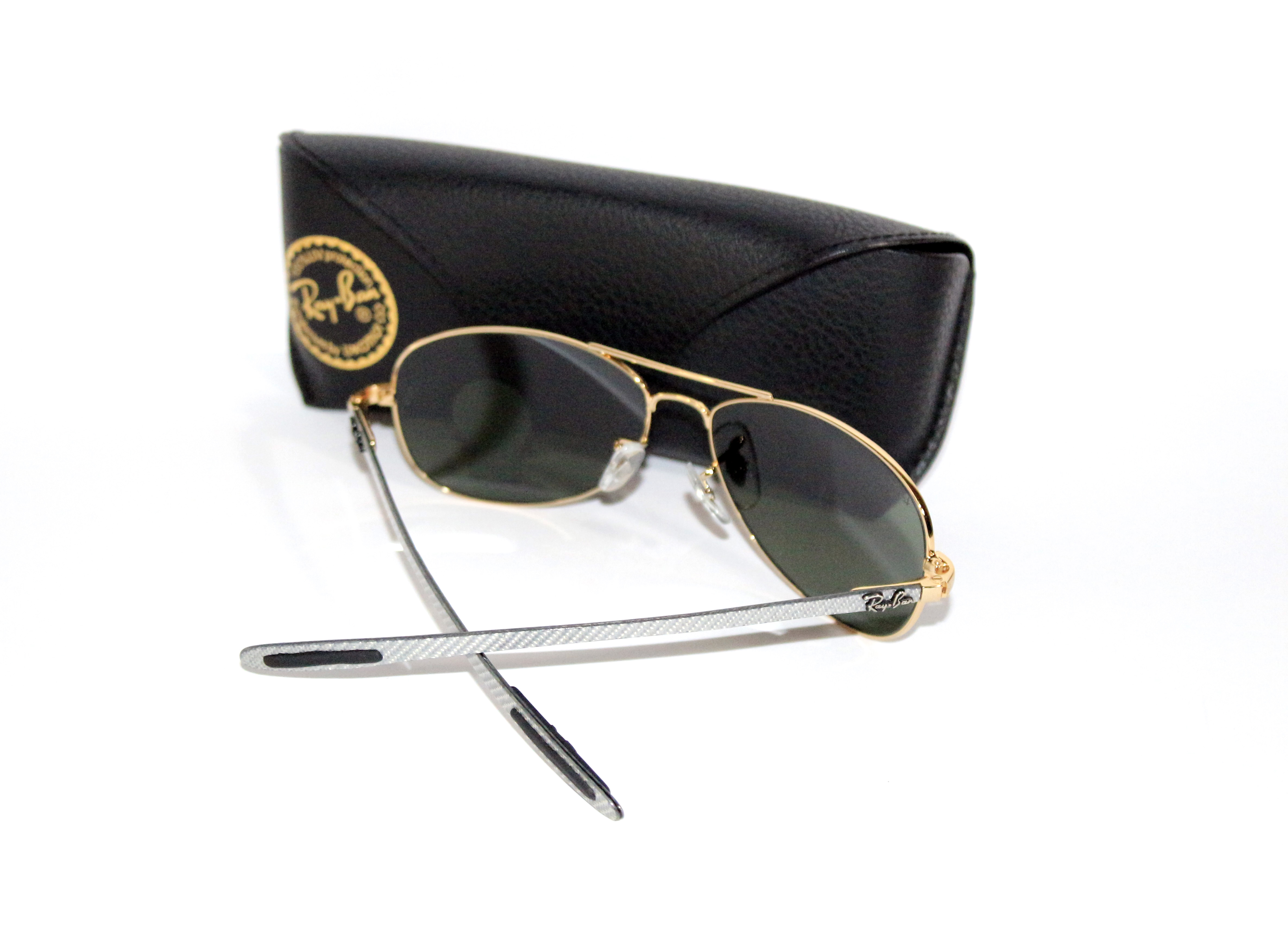 В продажі оригінальні сонячні окуляри Ray Ban зі знижкою до -50 %!