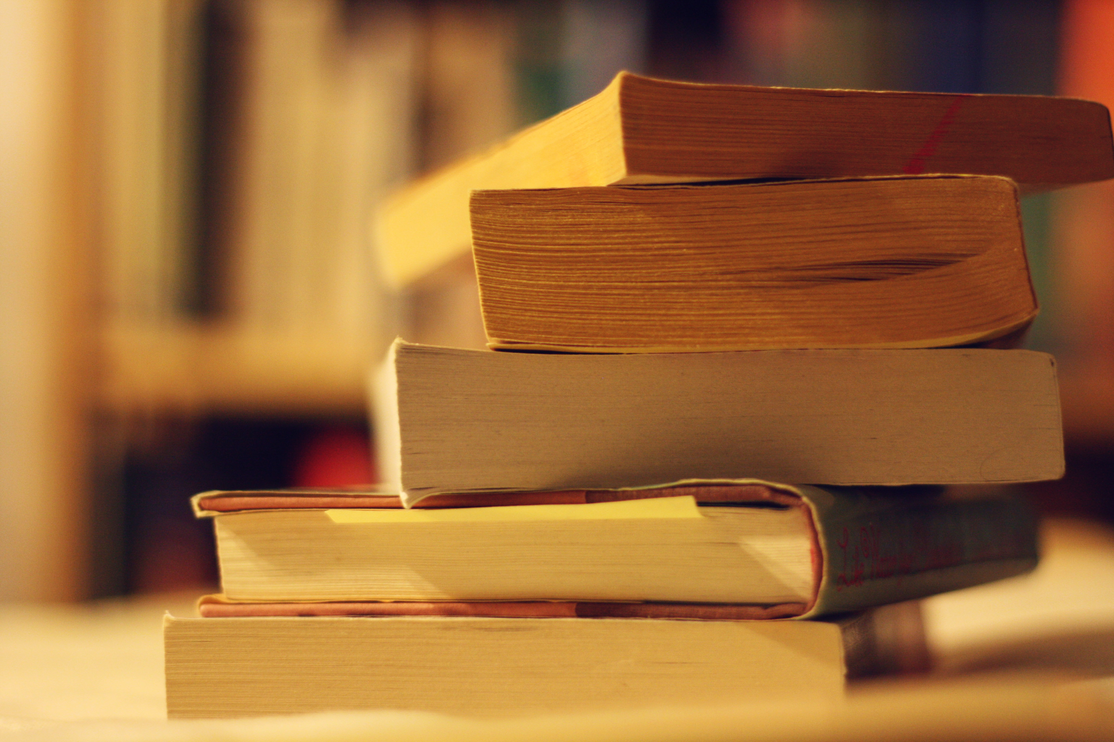 Купуйте онлайн та отримуйте книги поштою