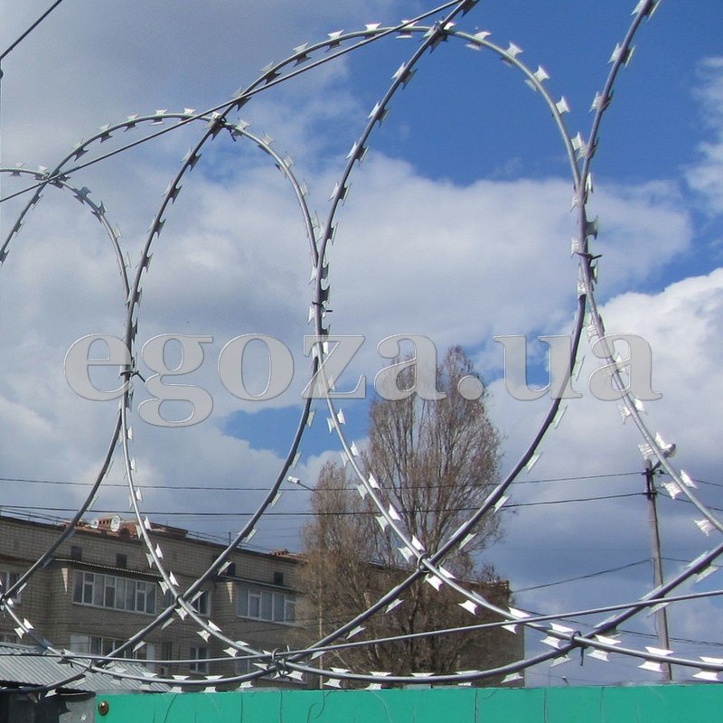 Проволока колючая оцинкованная покупайте в компании Кайман!