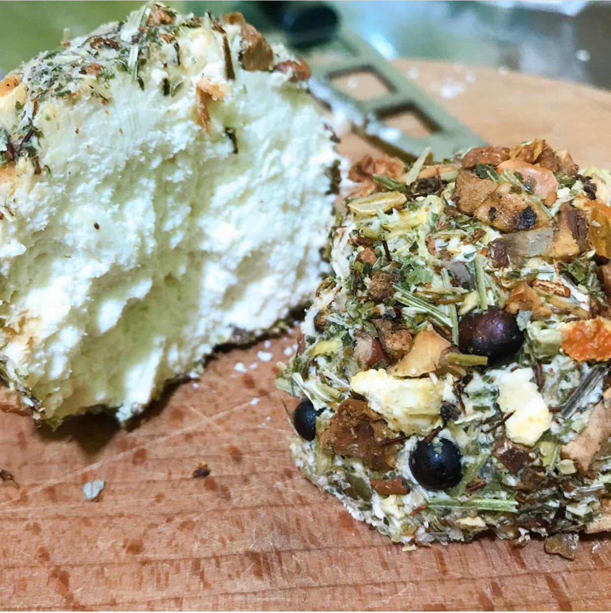 Сэр Бурбон сир - вкусная покупка от производителя