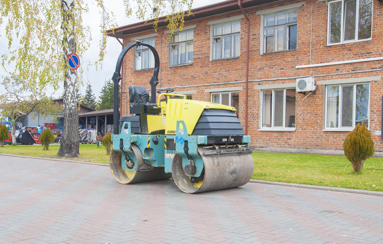 Приобретите вибрационный тандемный дорожный каток