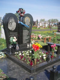 Профессиональные услуги по изготовлению памятников: серийное производство