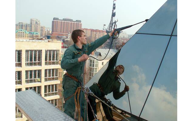 Миття вікон руками професіоналів!