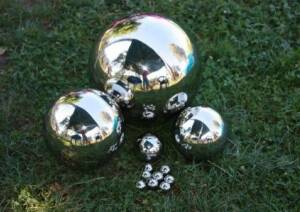 Новинка в ассортименте ООО «Виктория»: пустотелые шарики из нержавейки и полимерных материалов!