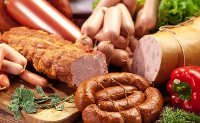 Купить колбасу от производителя предлагает ООО ПКП Прилуки-Агропереработка
